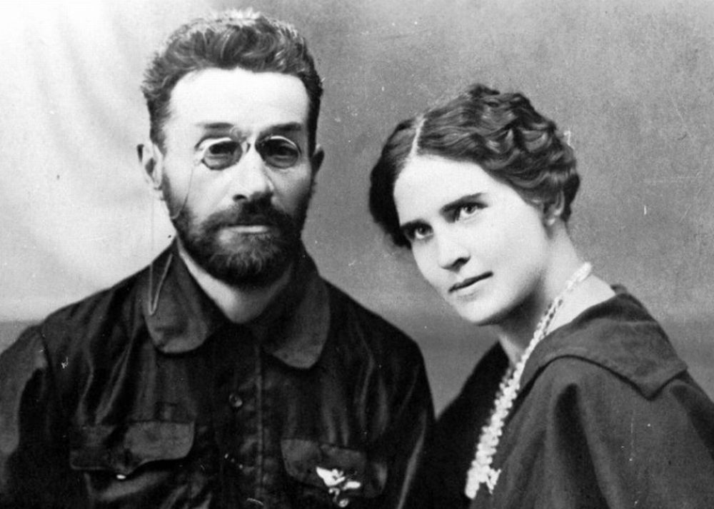 8  2      Инженер А.П. Зенков с супругой Анной Чернышевой.jpg