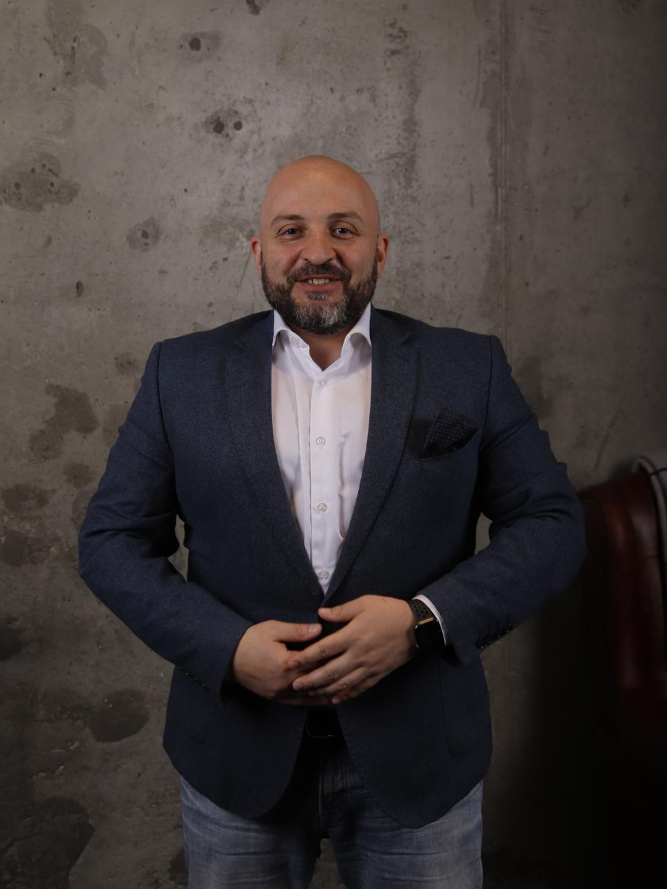 Александр Аверьянов -Сомелье ресторанов Abay и Inzu.jpeg