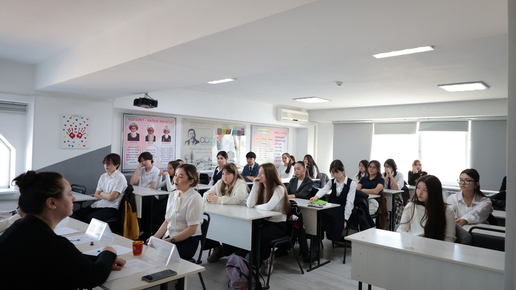 Каспийский колледж (1).jpg