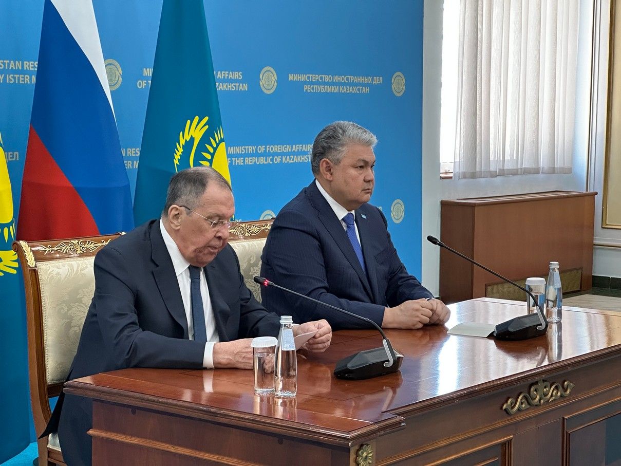 Лавров в Астане (1).jpg