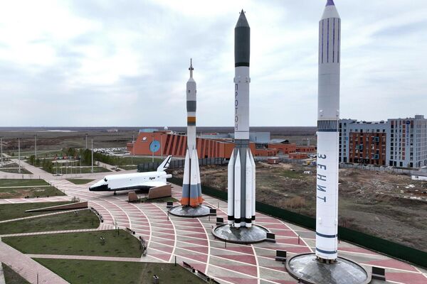 Национальный космический центр в Астане (2).jpg