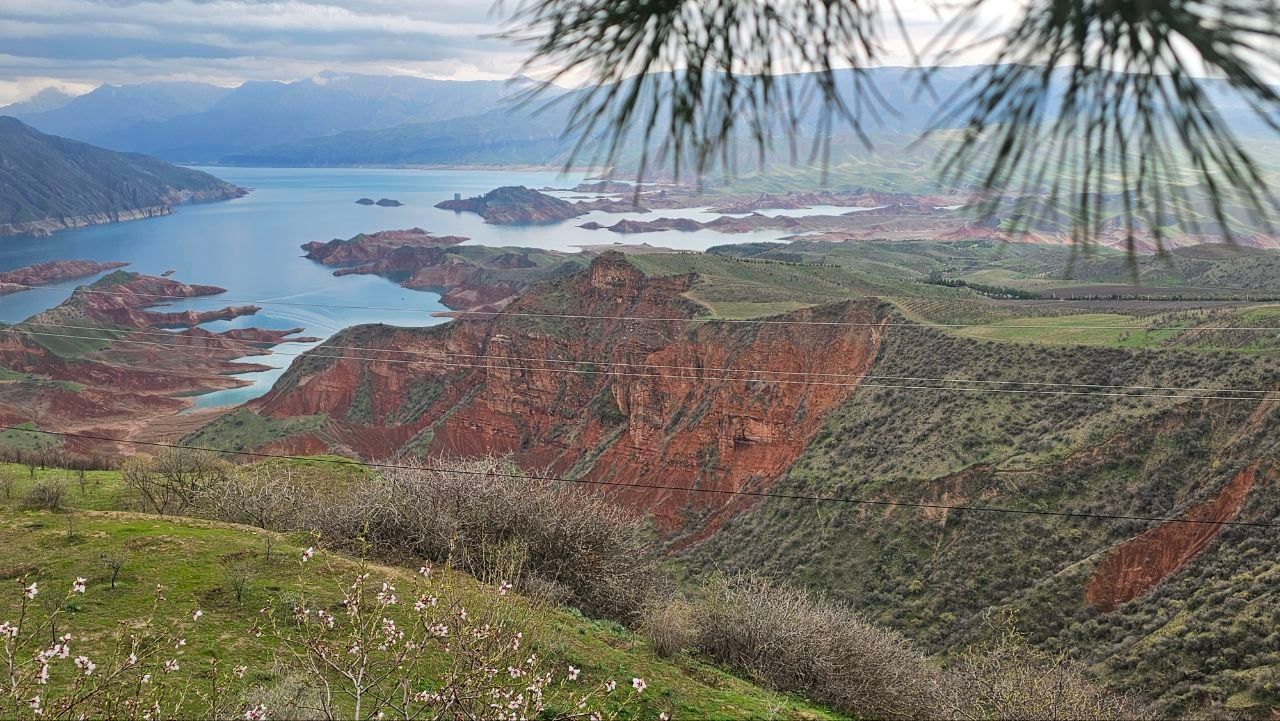 Нурекское водохранилище 2.jpg