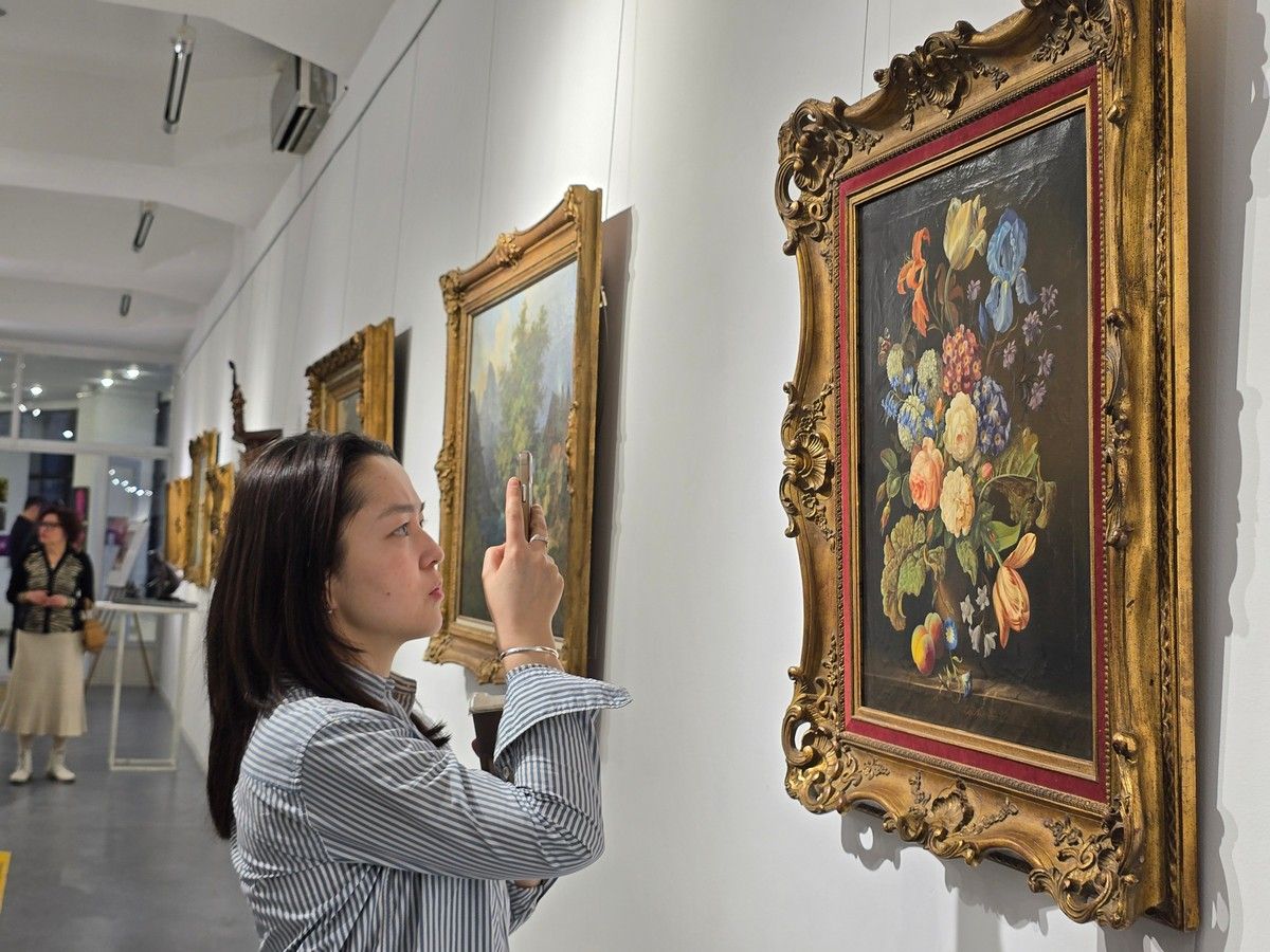 Сыздыкова выставка Европа (7).jpg