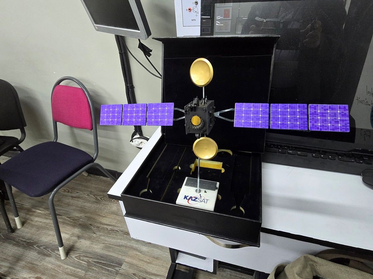 Зорина космос (3).jpg