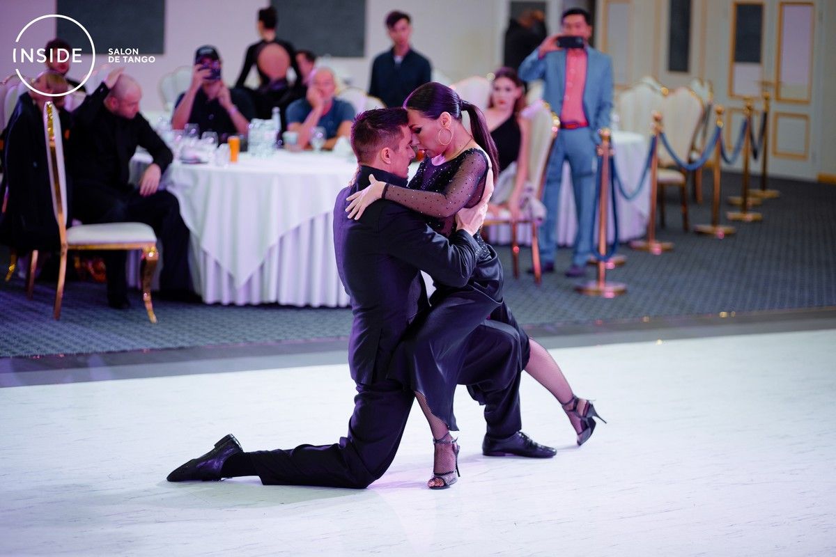 inside tango-60.jpg