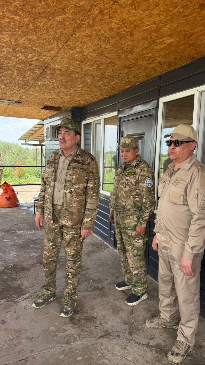 министр МЭПР РК Е.Нысанбаев.jpg