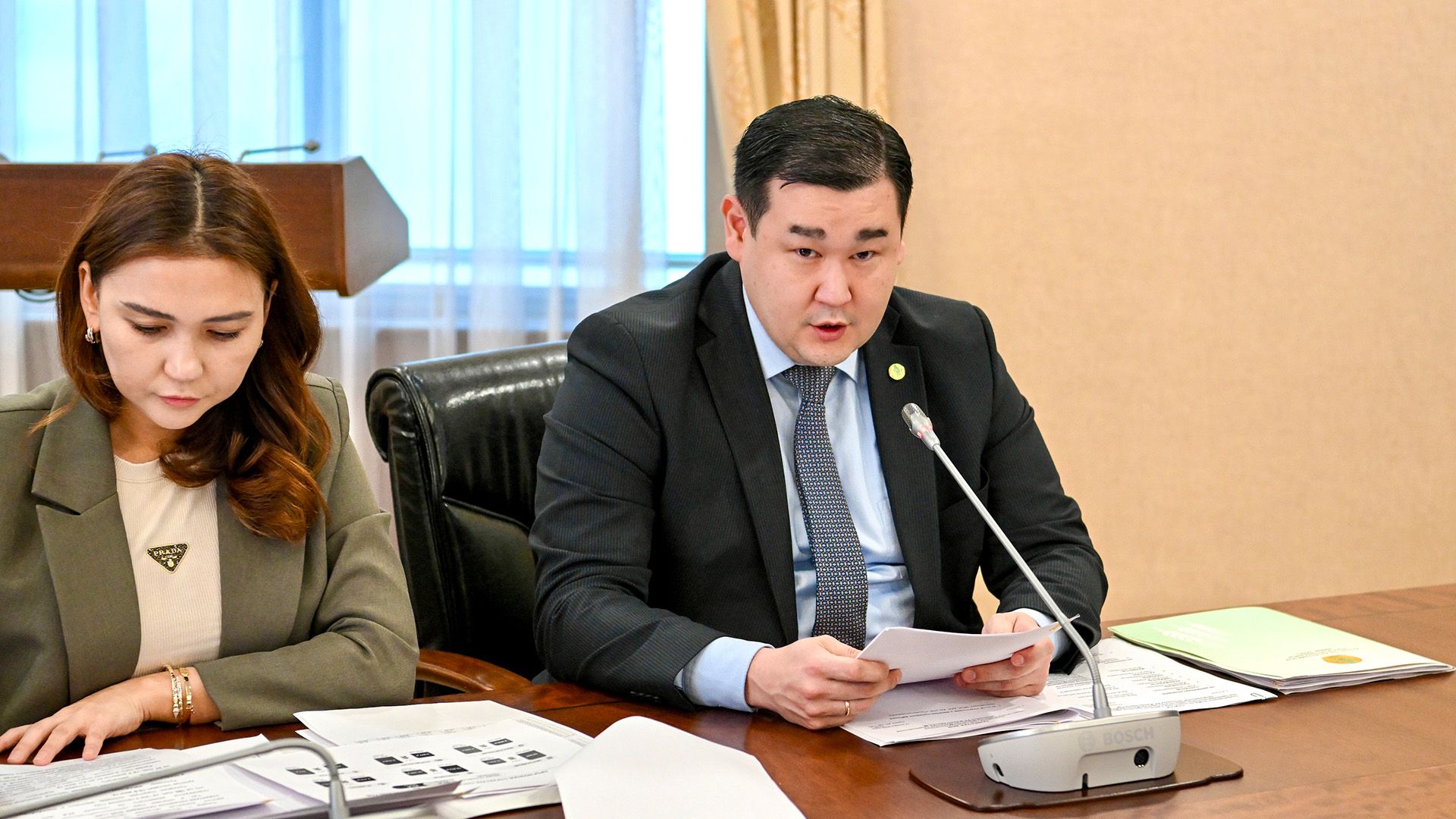вице-министр сх Азат Султанов.jpg